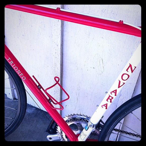 NOVARA ROAD BIKE - Picture 1 of 5